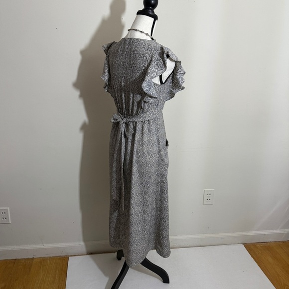 Sienna Sky Monochrome Ruffle Midi Dress sz xs - Picture 2 of 14